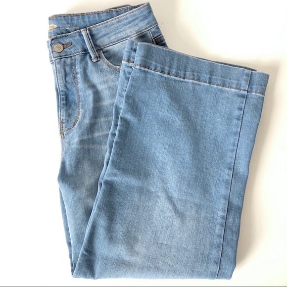SOLD!!  Old Navy | Wide Leg Jean - Picture 4 of 7